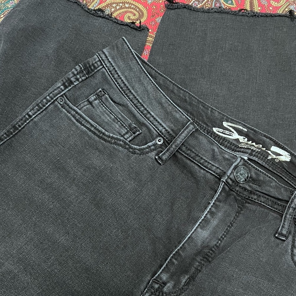 SEVEN7 Madison Straight Black Washed Raw Hem Jeans - Size 10